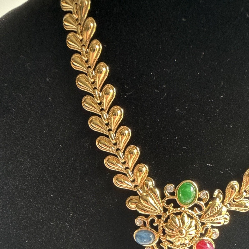Vintage Trifari TM Signed Moghul Multicolor Cabochon Gold Tone Necklace - Picture 7 of 11